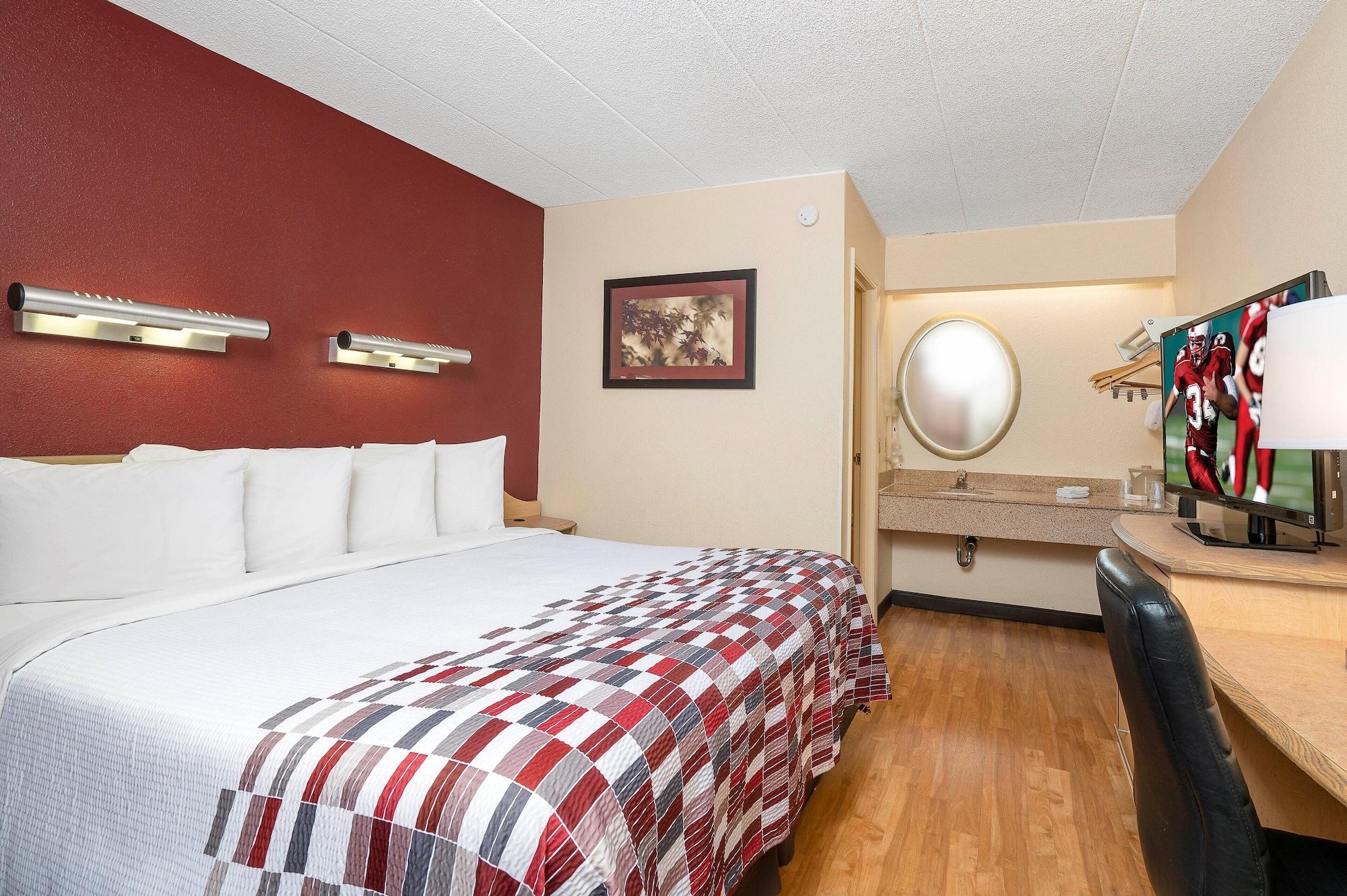 Red Roof Columbus - 2*